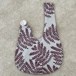 NWT Global Girl! Gifts Wristlet